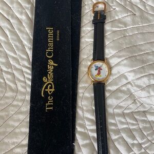 NEW Mickey Mouse Disney Watch Vintage Collectible